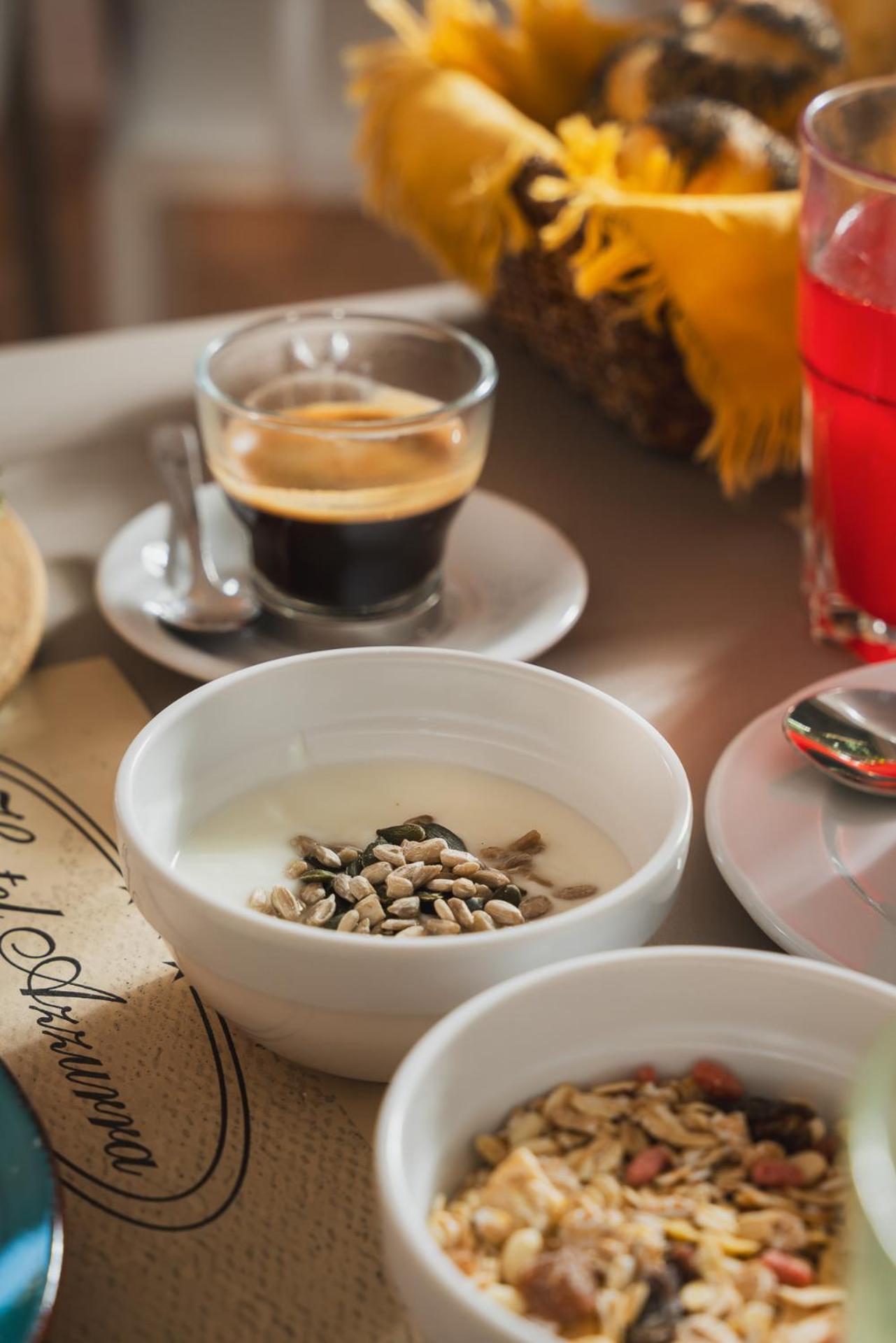 Hotel Azzurra มารินา ดิ เปียตราซันตา ภายนอก รูปภาพ
